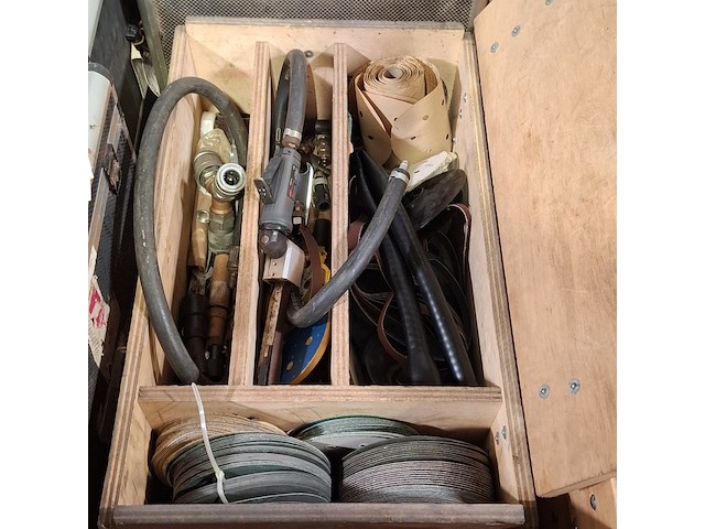 Diverse meetapparatuur en 2x houten transportkist, o.a nieaf - afbeelding 9 van  16