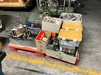 Diverse meetapparatuur - afbeelding 1 van  6