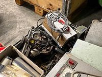 Diverse meetapparatuur - afbeelding 5 van  6