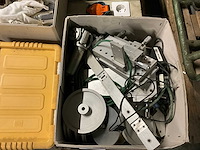 Diverse meetapparatuur - afbeelding 6 van  6