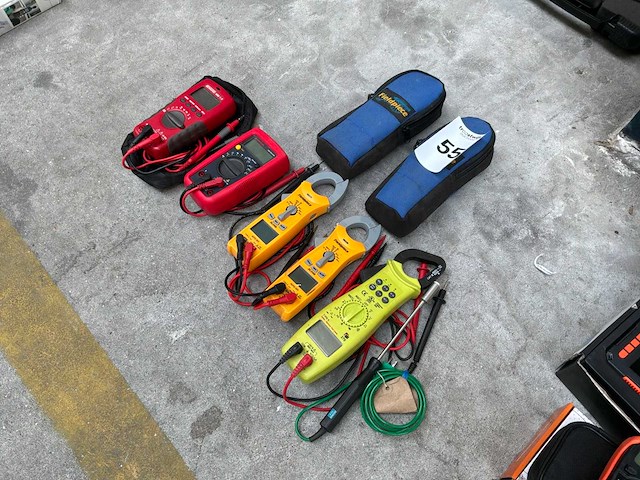 Diverse meetapparatuur - afbeelding 2 van  6