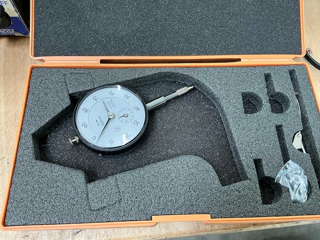 Diverse meetgereedschappen - afbeelding 4 van  8