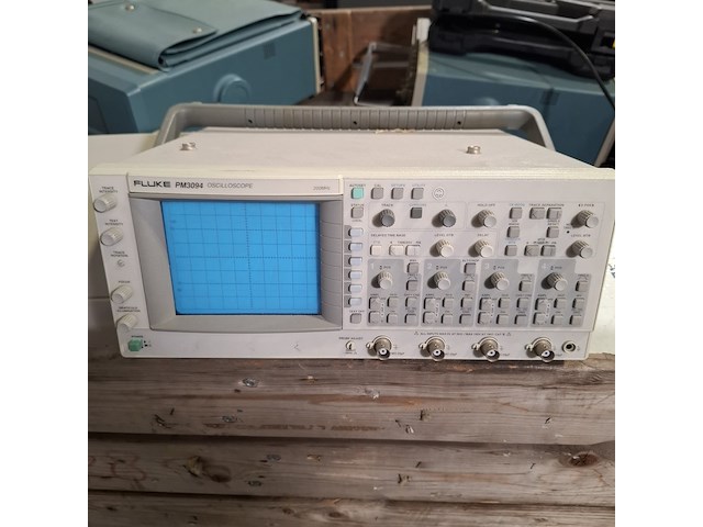 Diverse meetinstrumenten en gereedschap - afbeelding 8 van  13