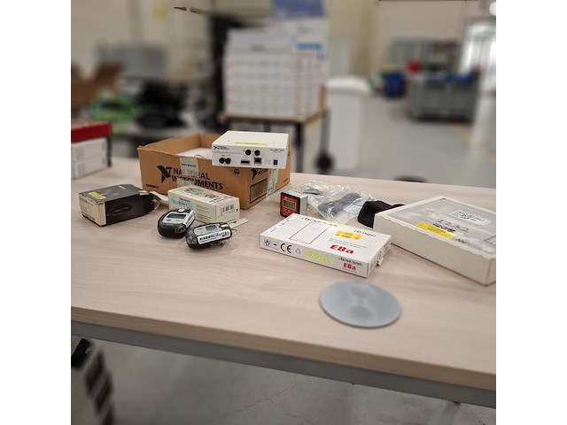 Diverse meetinstrumenten en toebehoren - afbeelding 1 van  12