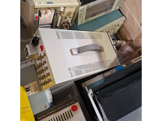 Diverse meetinstrumenten , o.a. tektronix - afbeelding 4 van  9