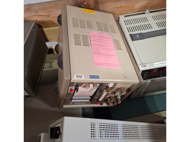 Diverse meetinstrumenten , o.a. tektronix - afbeelding 5 van  9