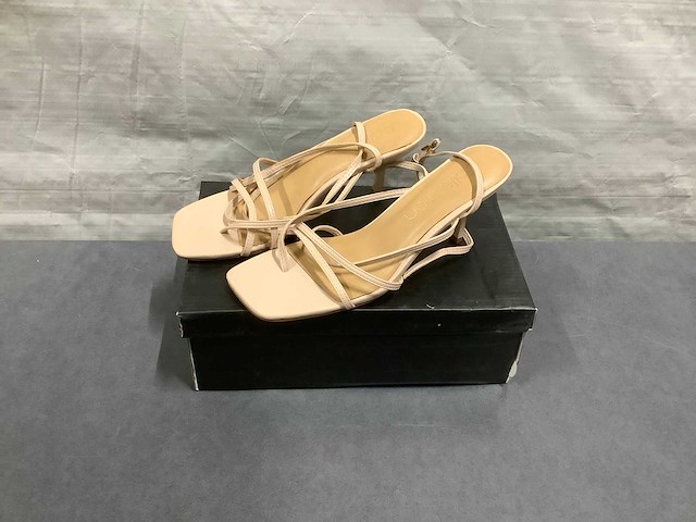 Diverse merk-schoenen (12x) - afbeelding 6 van  8