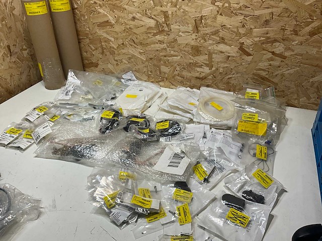 Diverse merken cv ketel onderdelen - afbeelding 1 van  23