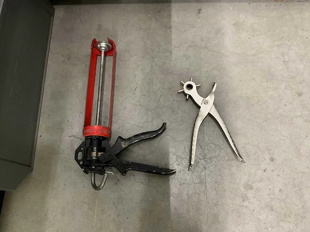 Diverse merken handgereedschap - afbeelding 7 van  7