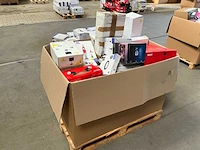 Diverse merken lampen partij op pallet