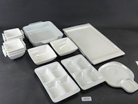 Diverse merken witte porseleinen amuse- en snackschaaltjes - afbeelding 2 van  5