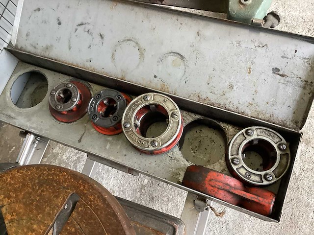 Diverse metaal machines - overige machine toebehoren - afbeelding 9 van  12