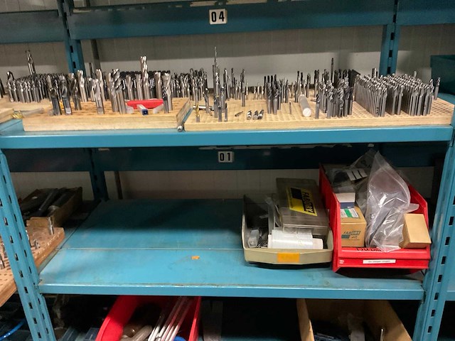 Diverse metaalbewerking materialen - afbeelding 11 van  20