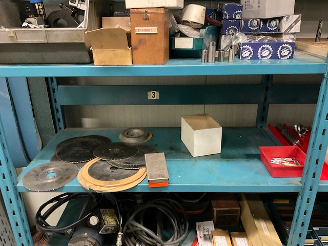 Diverse metaalbewerking materialen - afbeelding 18 van  20