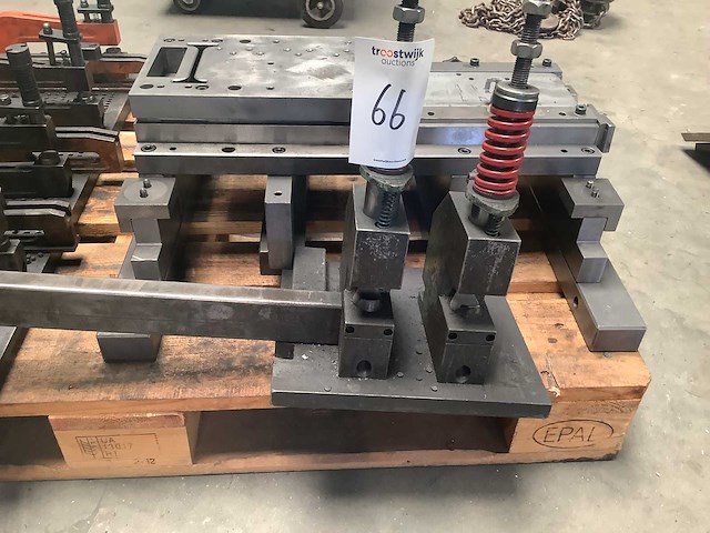 Diverse metaalbewerkingen - afbeelding 2 van  3