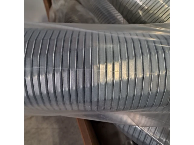 Diverse metalen afvoerslangen - afbeelding 4 van  7