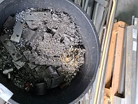 Diverse metalen, aluminium en rvs profielen - afbeelding 3 van  19