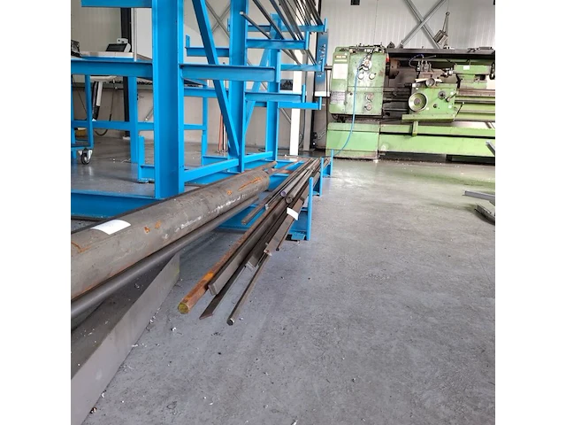 Diverse metalen, aluminium en rvs profielen - afbeelding 8 van  19