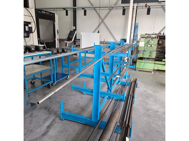 Diverse metalen, aluminium en rvs profielen - afbeelding 10 van  19