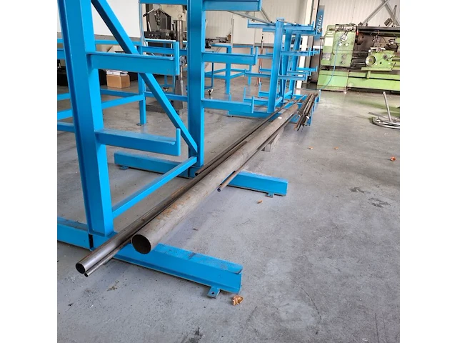 Diverse metalen, aluminium en rvs profielen - afbeelding 12 van  19