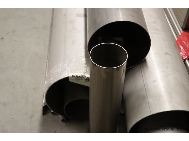 Diverse metalen buizen - afbeelding 6 van  13