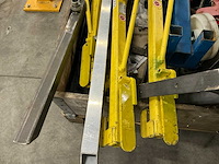 Diverse metalen halffabricaten - afbeelding 7 van  10