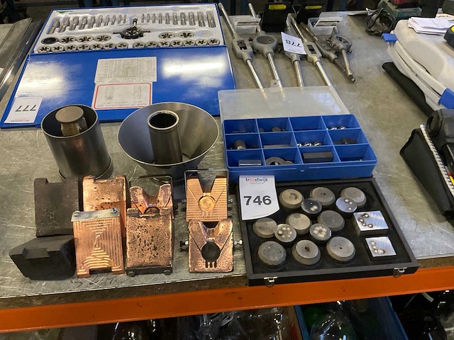 Diverse metalen - afbeelding 1 van  5