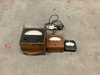 Diverse meters (3x) - afbeelding 1 van  4
