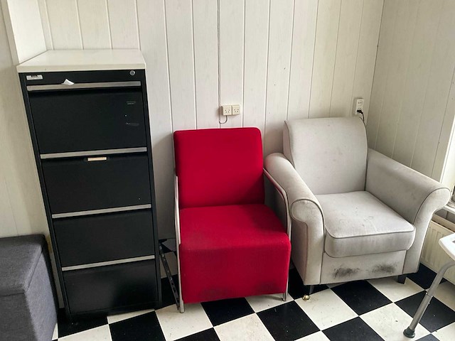 Diverse meubels - afbeelding 5 van  6