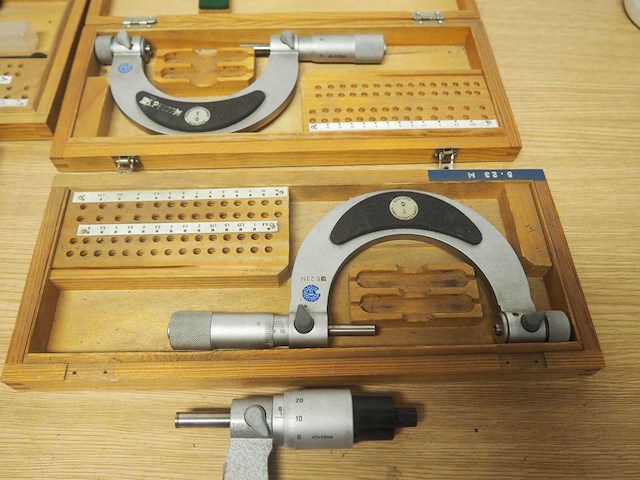 Diverse micrometers (5x) - afbeelding 2 van  6