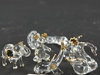 Diverse miniatuur beeldjes van dieren - afbeelding 1 van  5