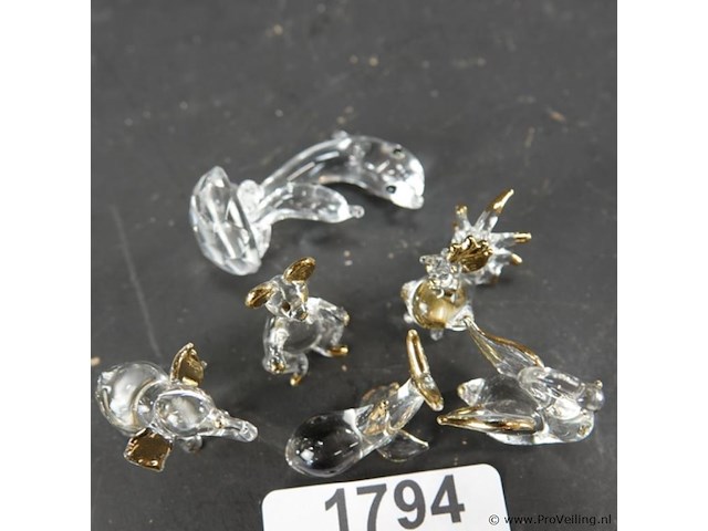 Diverse miniatuur beeldjes van dieren - afbeelding 4 van  5