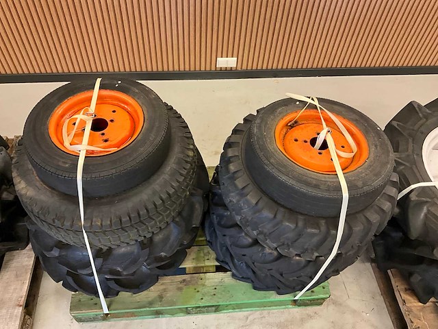 Diverse minitractor band met velg - afbeelding 5 van  10
