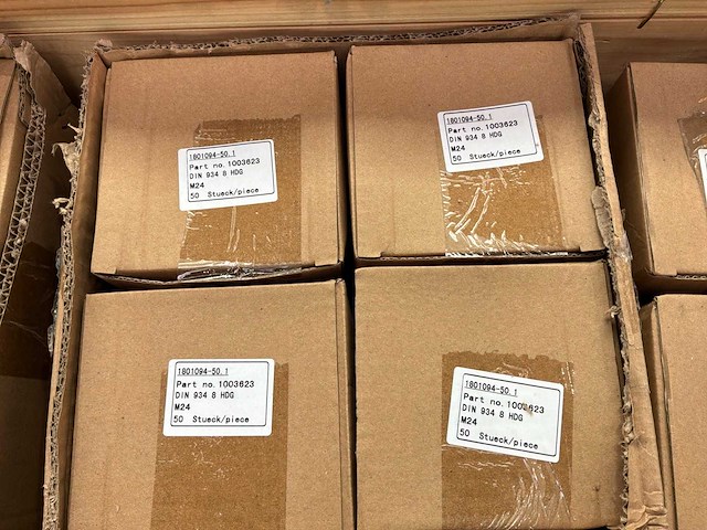 Diverse moeren (m24-m16) (1450x) - afbeelding 3 van  6