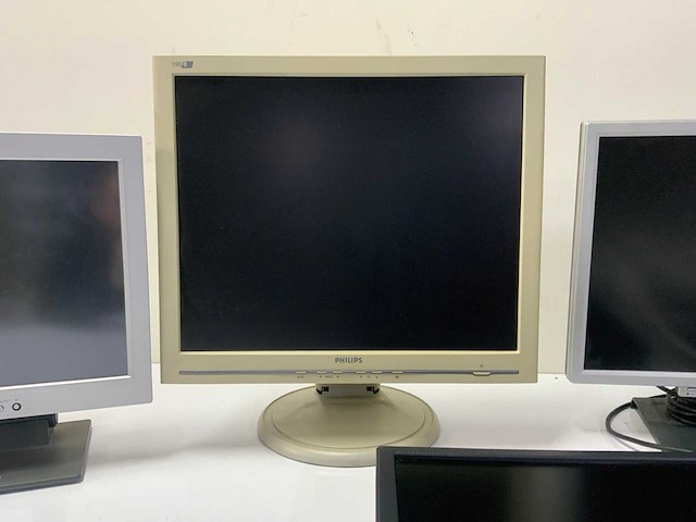 Diverse monitor (7x) - afbeelding 3 van  8