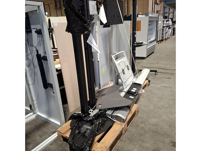 Diverse monitor steunen - afbeelding 6 van  9