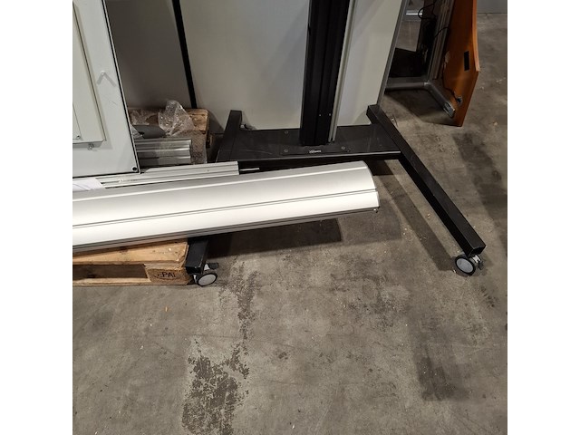 Diverse monitor steunen - afbeelding 9 van  9