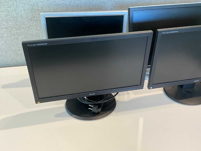 Diverse monitoren (4x) - afbeelding 5 van  5