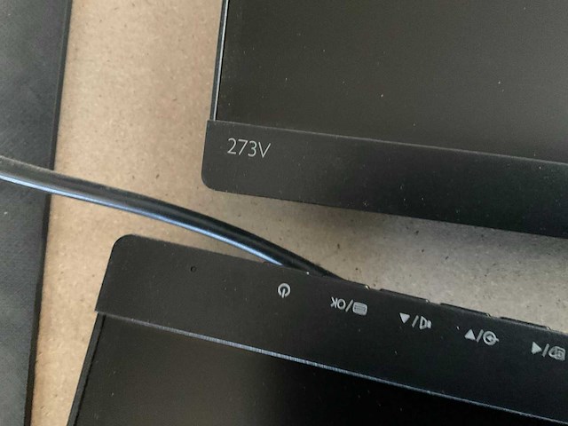 Diverse monitoren (8x) - afbeelding 6 van  10