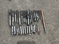 Diverse morseconusboren en verlenghulzen (33x) - afbeelding 1 van  7