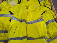 Diverse motorjassen, verknipt - afbeelding 3 van  6