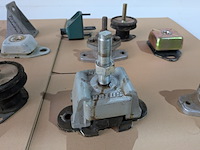 Diverse motorsteunen - afbeelding 16 van  18
