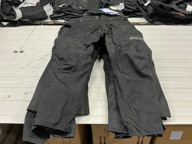 Diverse mqp motorbroek (6x) - afbeelding 1 van  11