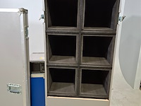 Diverse multimedia apparatuur en flightcases, o.a leader - afbeelding 21 van  26