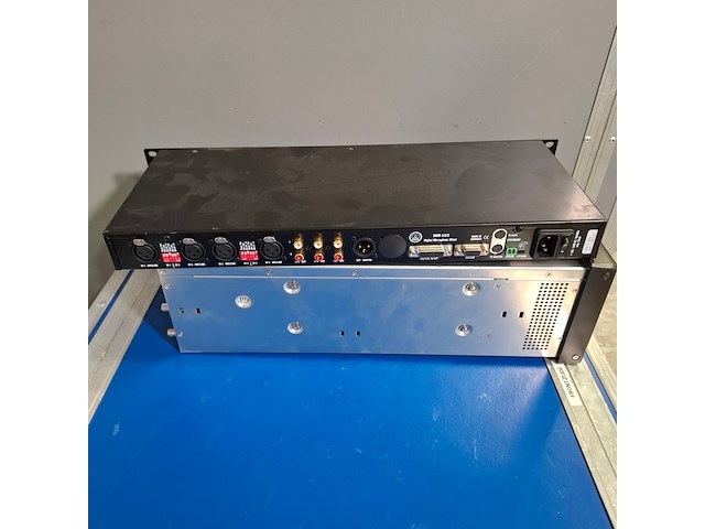 Diverse multimedia apparatuur en flightcases, o.a leader - afbeelding 26 van  26