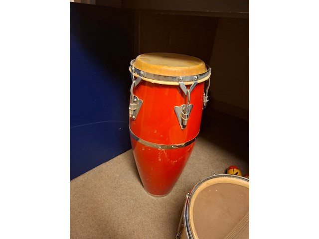 Diverse muziekinstrumenten en accessoires - afbeelding 5 van  12