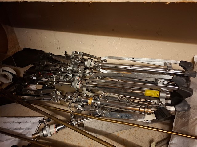 Diverse muziekinstrumenten en accessoires - afbeelding 10 van  12