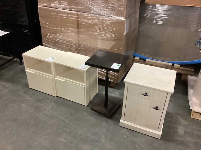 Diverse nachtkastje (4x) - afbeelding 2 van  4