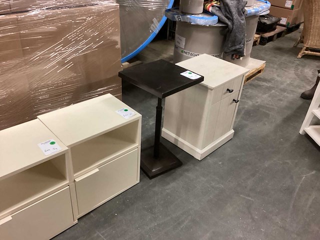 Diverse nachtkastje (4x) - afbeelding 4 van  4