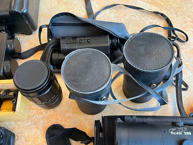 Diverse nachtzichtapparatuur - afbeelding 4 van  5